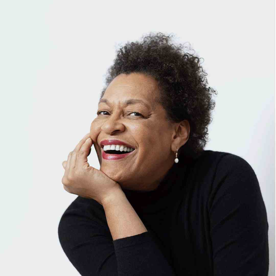 Photo of Carrie Mae Weems